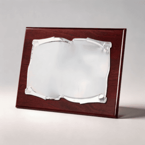 Placa homenaje CORBEIXE de madera lacada caoba con lámina plateada en forma de pergamino